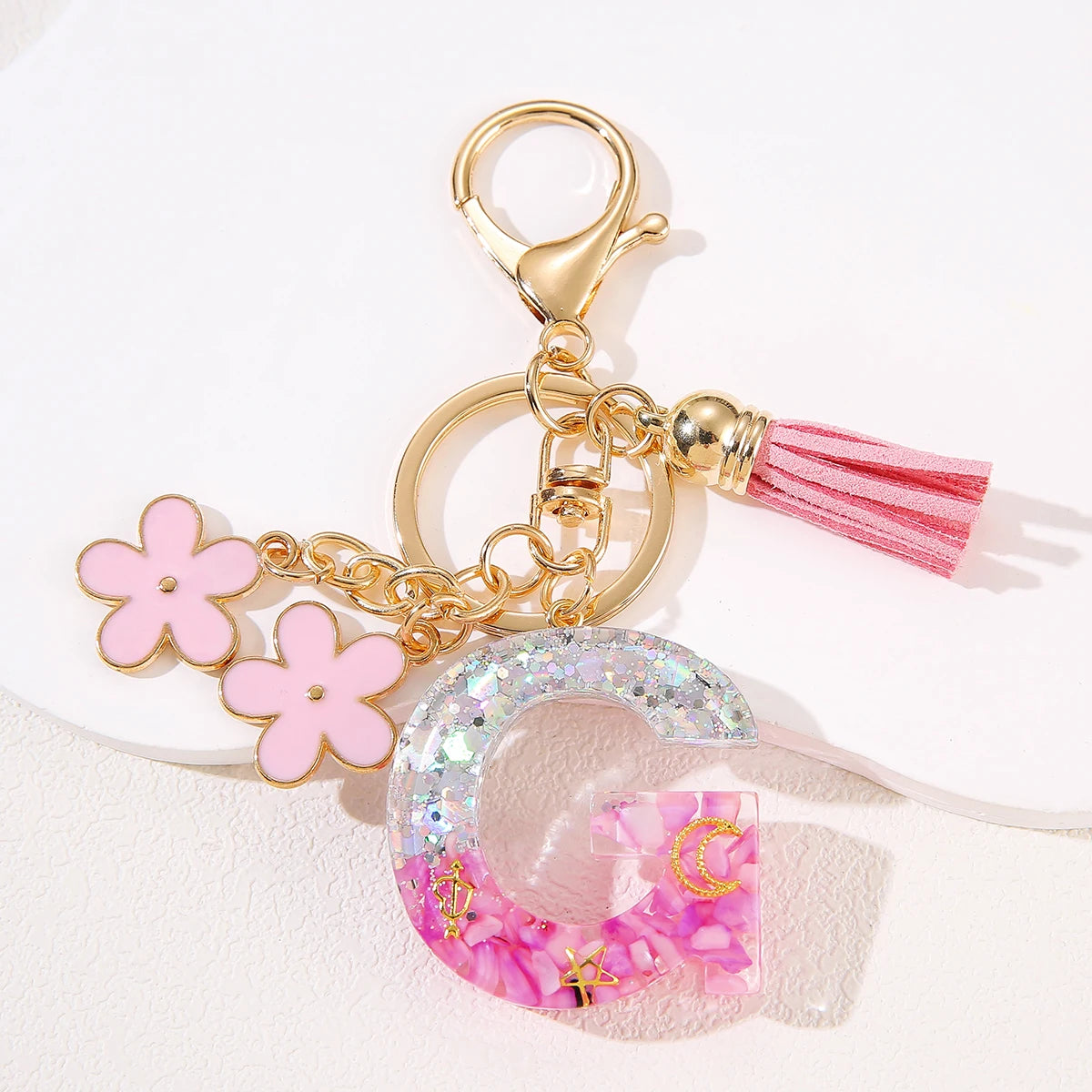 Pink flower initial keychain Drop glue resin 26 English letter keychain A E K L M S Pendant women's handbag Accessory Gift